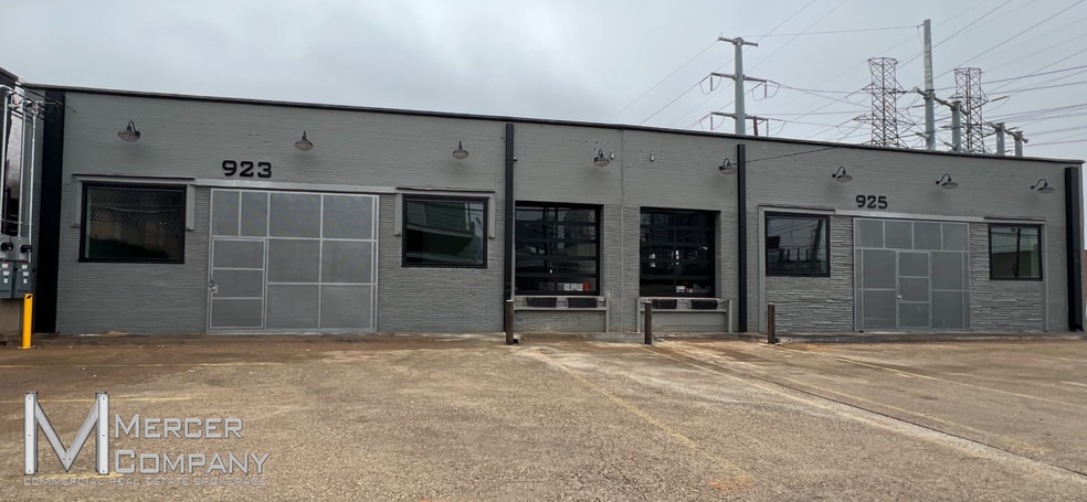 923-925 Slocum St, Dallas, TX for sale - Primary Photo - Image 1 of 5