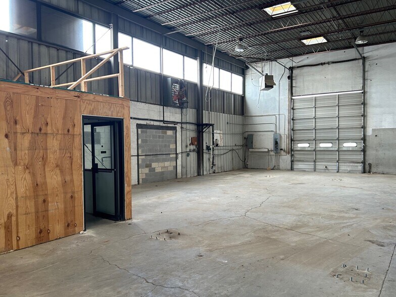 3259 McCart Ave, Fort Worth, TX à louer - Photo du bâtiment - Image 3 de 6