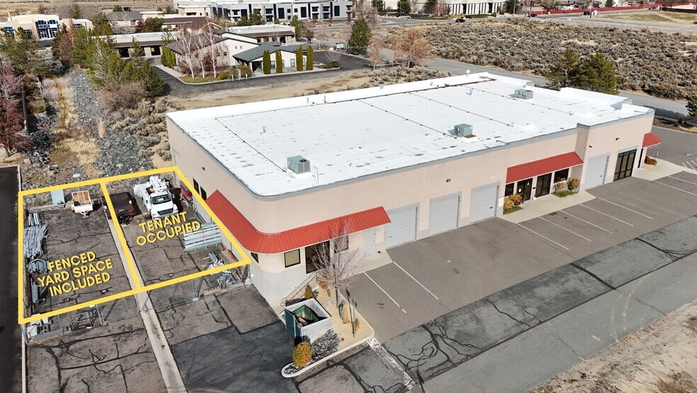 3370 Executive Pointe Way, Carson City, NV à louer - Photo du bâtiment - Image 3 de 9