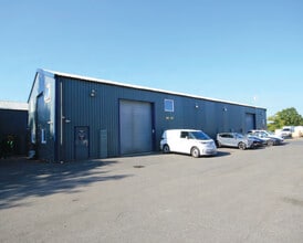 Unit 9 Maidstone Rd, Headcorn for lease Building Photo- Image 1 of 14