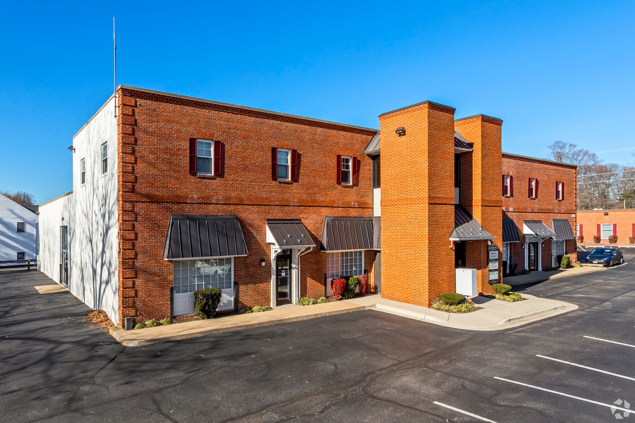 2111 Baldwin Ave, Crofton, MD for lease Primary Photo- Image 1 of 10