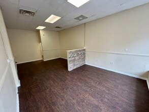 7900-7910 S Essex Ave, Chicago, IL for lease Building Photo- Image 2 of 7