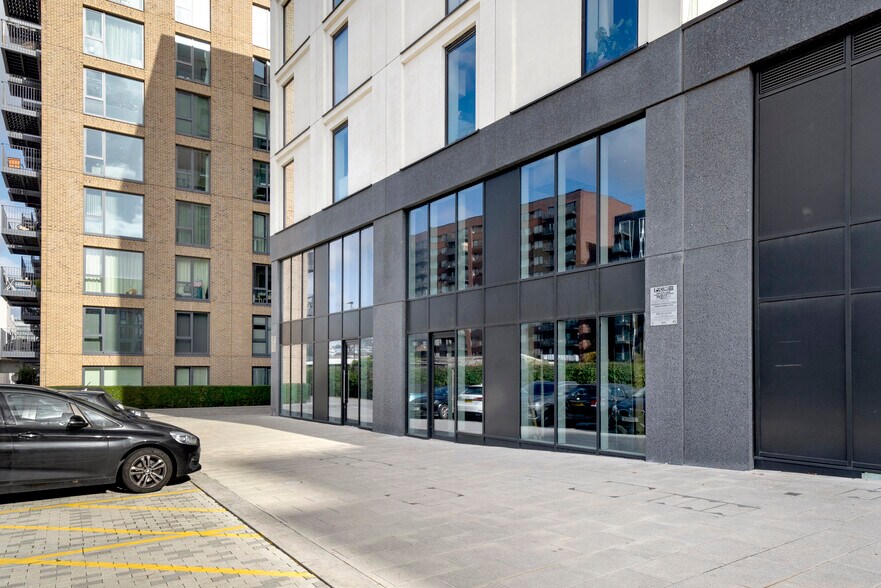 22 Royal Cres, Londres à vendre - Photo du bâtiment - Image 1 de 2