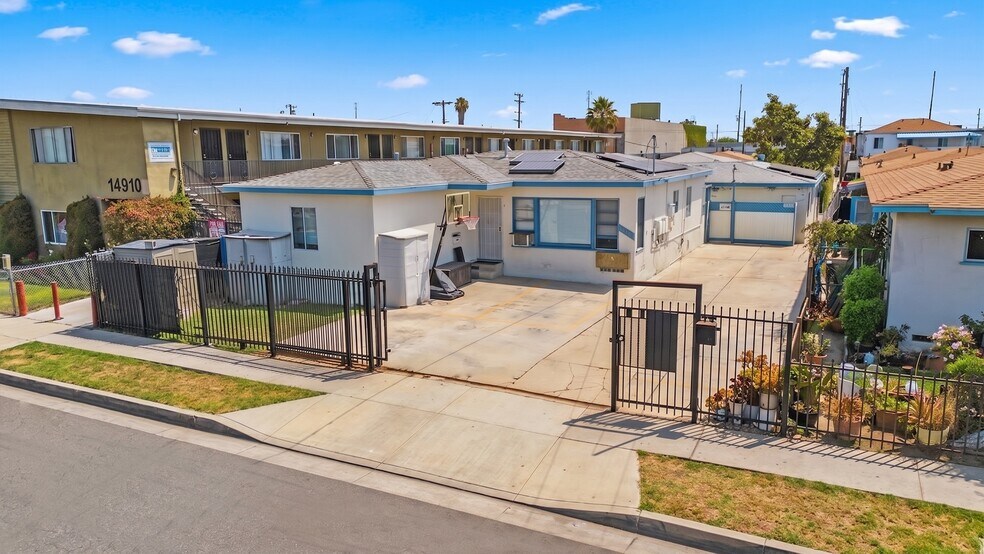 14916-14920 Chadron Ave, Gardena, CA à vendre - Photo du bâtiment - Image 2 de 20