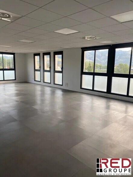 Bureau dans Aubagne à louer - Photo intérieure - Image 1 de 5