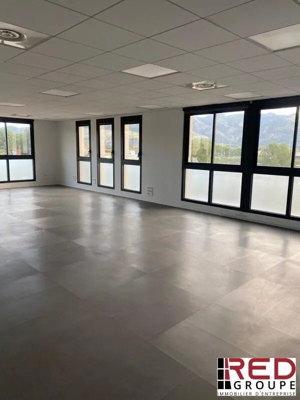 Bureau dans Aubagne à louer Photo intérieure- Image 1 de 6