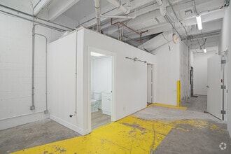 2000 N Federal Hwy, Delray Beach, FL for lease Interior Photo- Image 2 of 5