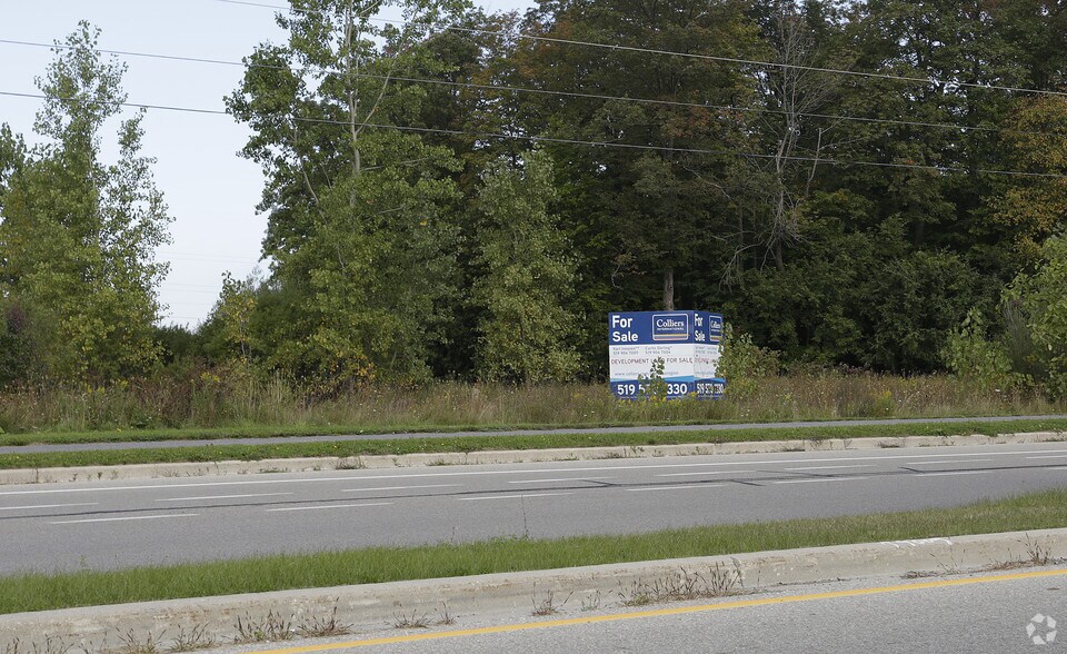 Country Squire Rd, Waterloo, ON for sale - Primary Photo - Image 1 of 1