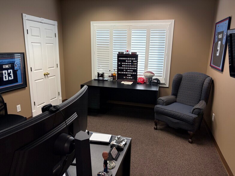 2518-2528 N Mount Juliet Rd, Mount, Mount Juliet, TN à louer - Photo intérieure - Image 3 de 14