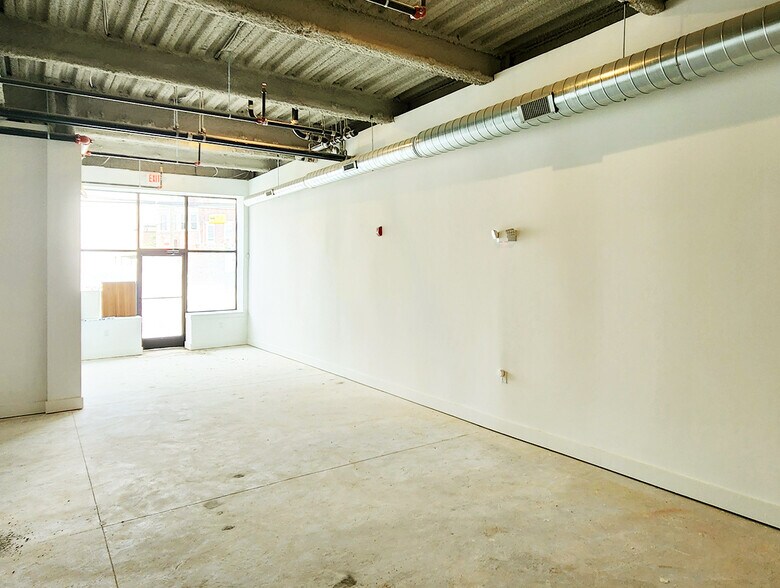 4408 Lancaster Ave, Philadelphia, PA à louer - Photo du bâtiment - Image 3 de 17