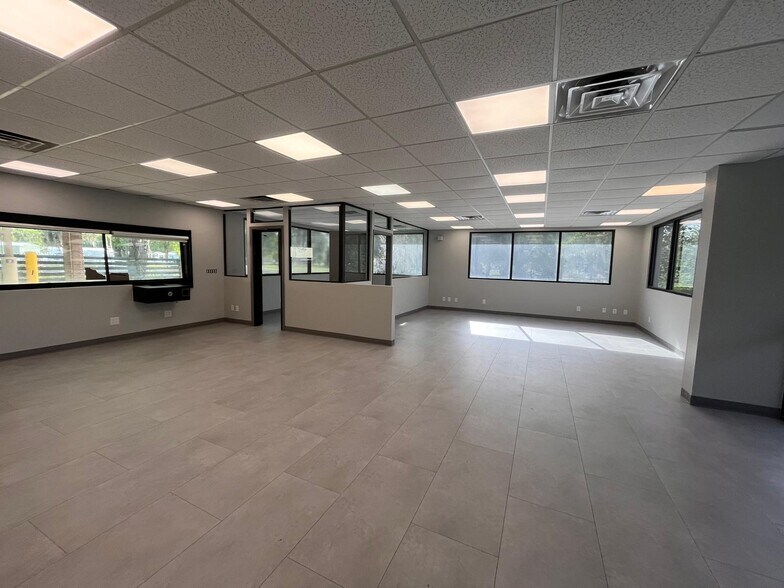 9697 NE Jacksonville Rd, Anthony, FL à louer - Photo du bâtiment - Image 3 de 13
