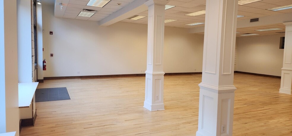 20-24 W North St, Greenville, SC for lease - Building Photo - Image 3 of 4