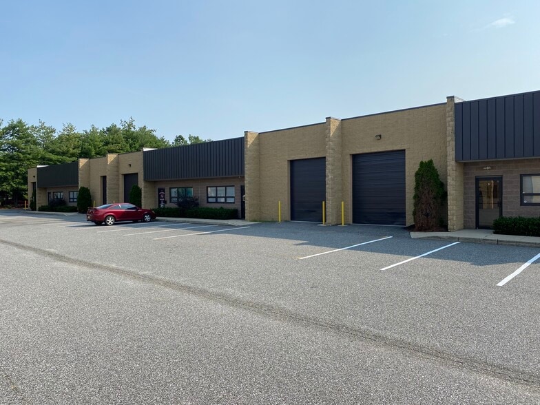 443 Commerce Ln, West Berlin, NJ for lease - Building Photo - Image 3 of 6