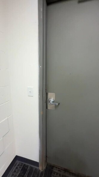 607 1st St SE, Saint Cloud, MN à louer - Vidéo sur l’inscription commerciale - Image 2 de 9