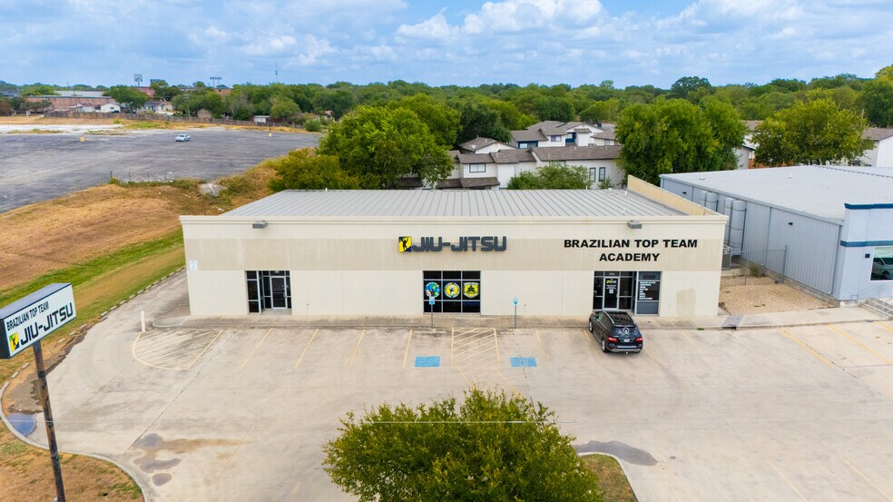4447 Thousand Oaks, San Antonio, TX à vendre - Photo principale - Image 1 de 16