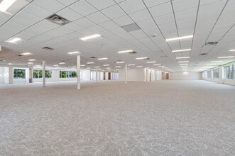 4200 Regent Blvd, Irving, TX à louer Photo intérieure- Image 2 de 6