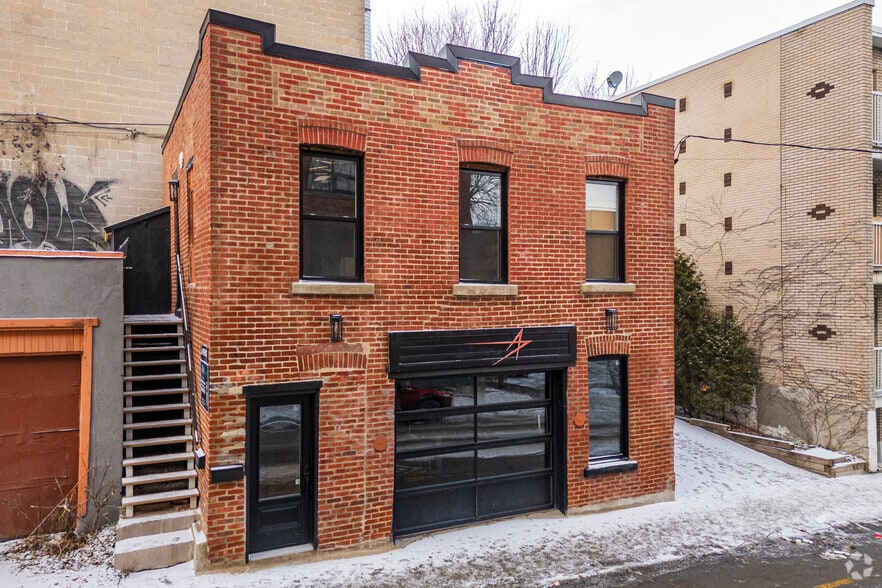 2235 Rue Larivière, Montréal, QC for sale - Building Photo - Image 3 of 3