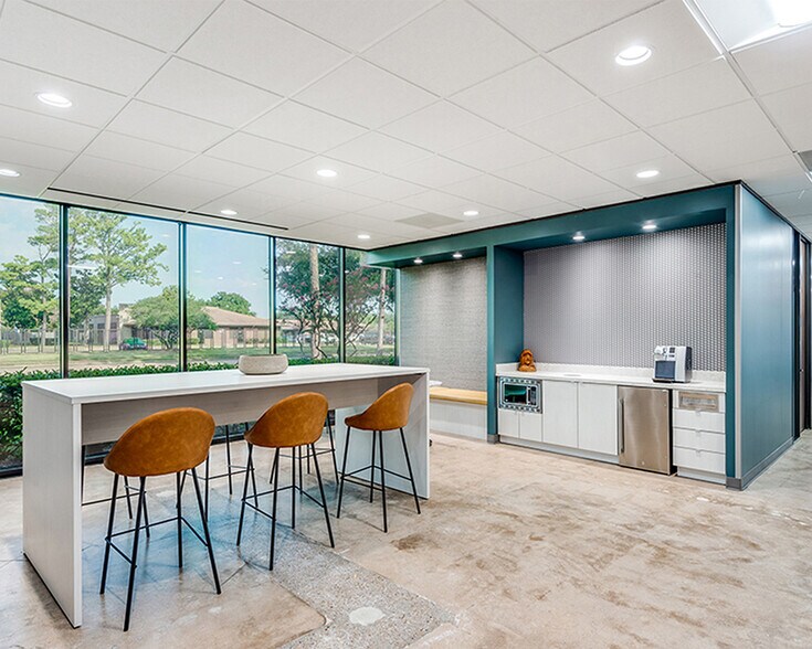 5600 NW Central Dr, Houston, TX à louer - Photo intérieure - Image 2 de 8