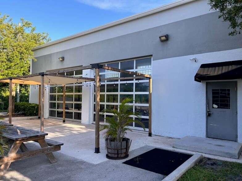 440 NE 5th Ave, Delray Beach, FL for lease - Building Photo - Image 2 of 2