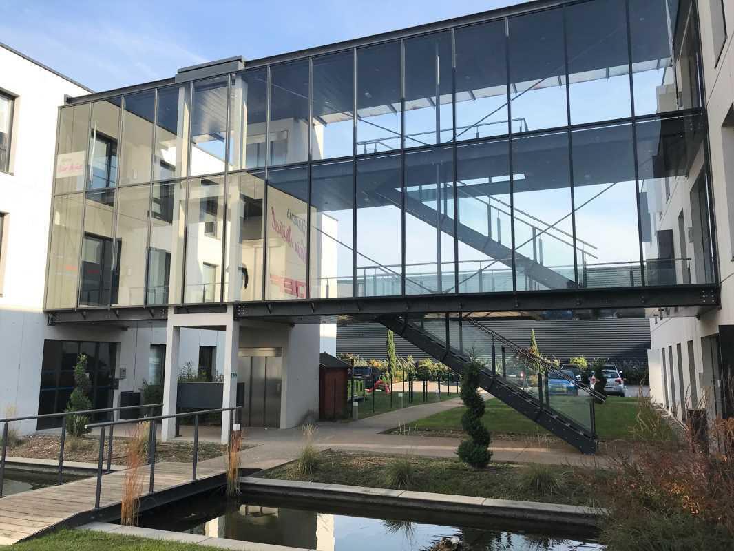 Bureau dans Saint-Priest à louer Photo du bâtiment- Image 1 de 14