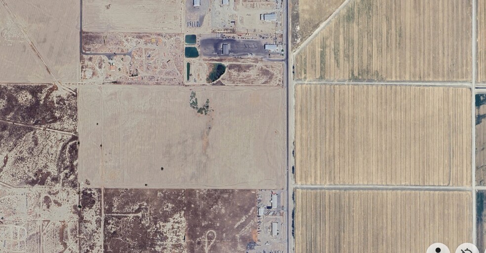 S Enos Ln-2, Bakersfield, CA à vendre - Photo du bâtiment - Image 2 de 3