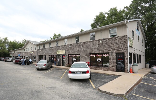 More details for 2603 E Cass St, Joliet, IL - Office, Retail for Lease