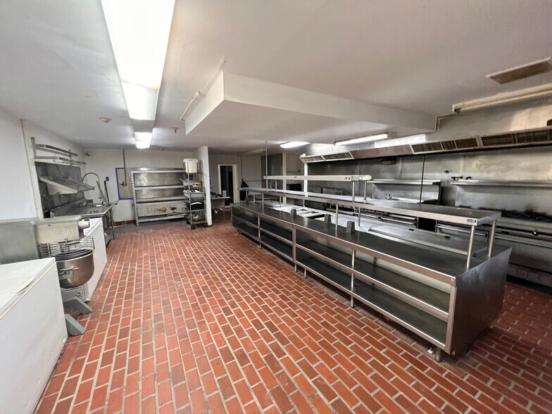 9009 Boone Rd, Houston, TX à louer - Photo du bâtiment - Image 3 de 31