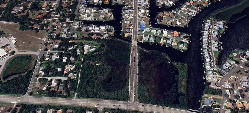 LAUREL RD NOKOMIS FL 34275, Nokomis, FL à louer - Photo principale - Image 1 de 2