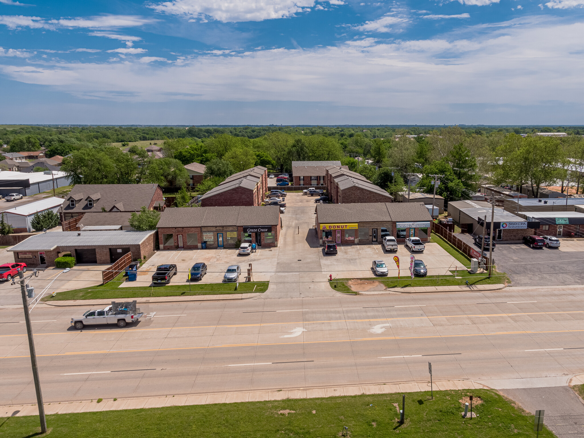 714-724 N Main St, Newcastle, OK à vendre Photo du bâtiment- Image 1 de 1