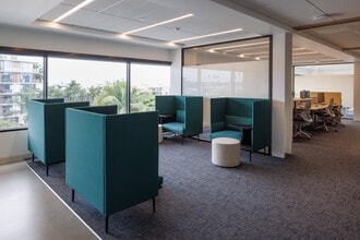 1437 7th St, Santa Monica, CA for lease Interior Photo- Image 2 of 8