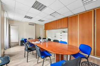 34 Boulevard Des Invalides, Paris for lease Interior Photo- Image 2 of 10