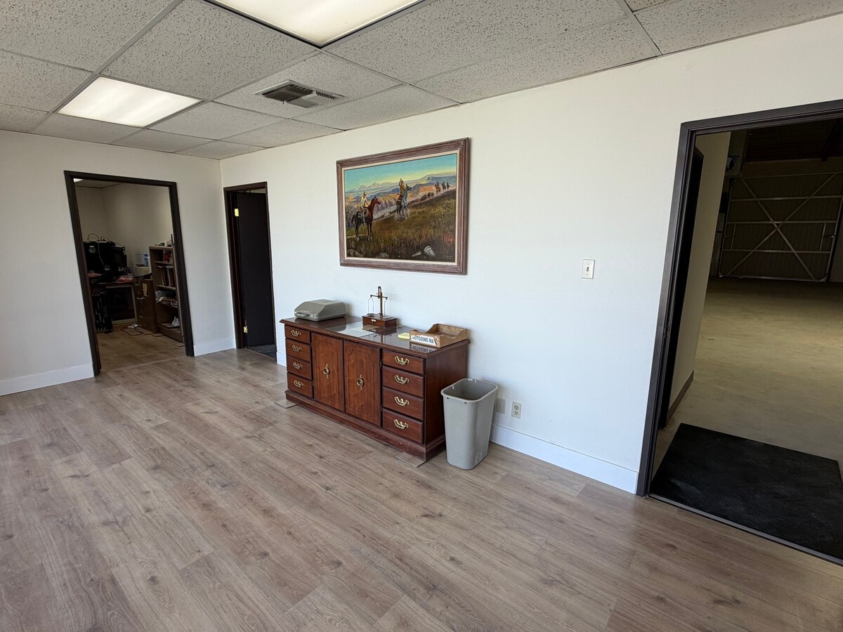 501 Mercury Ln, Brea, CA 92821 - Unit 501 - - Interior Photo - Image 2 of 6