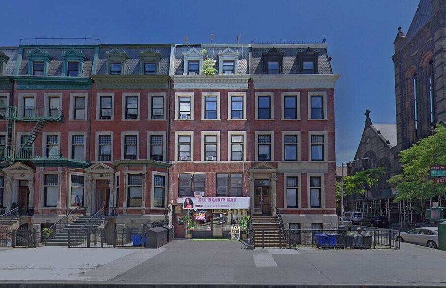 242 Lenox Ave, New York, NY à vendre - Photo du bâtiment - Image 1 de 7