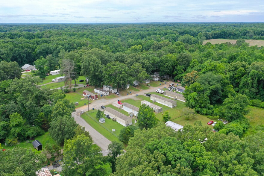 1026 Ross Ln, Clarksville, TN for sale - Building Photo - Image 3 of 8