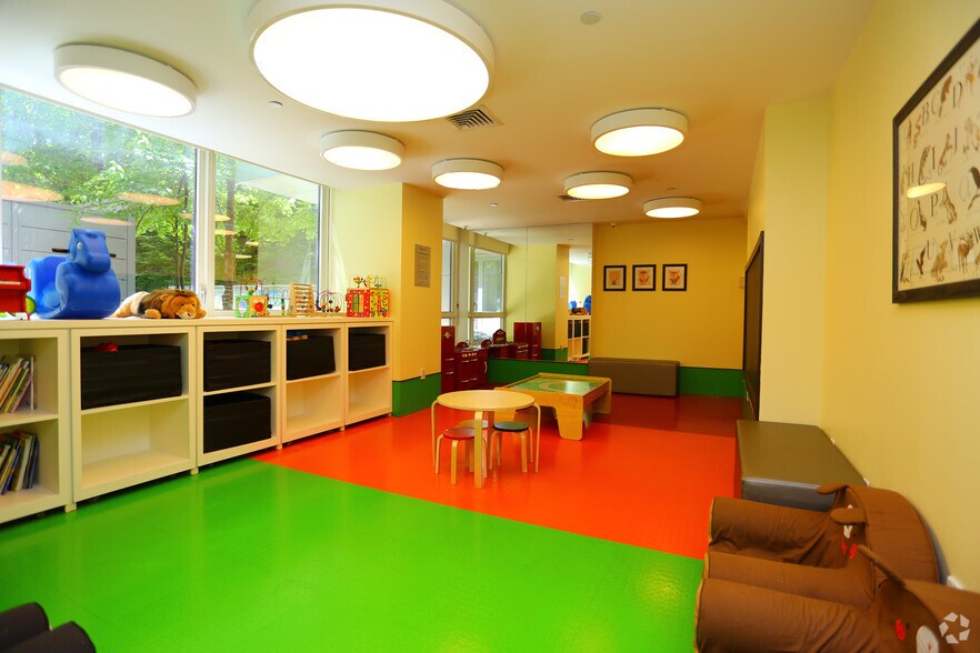 98 10th Ave, New York, NY à louer - Photo intérieure - Image 2 de 42