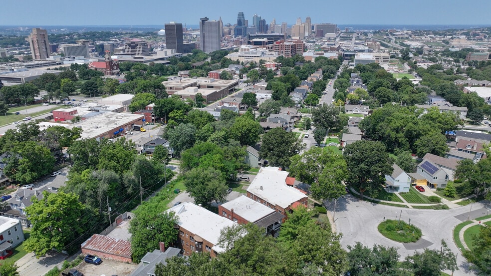 2734 Charlotte St, Kansas City, MO for sale - Building Photo - Image 2 of 57