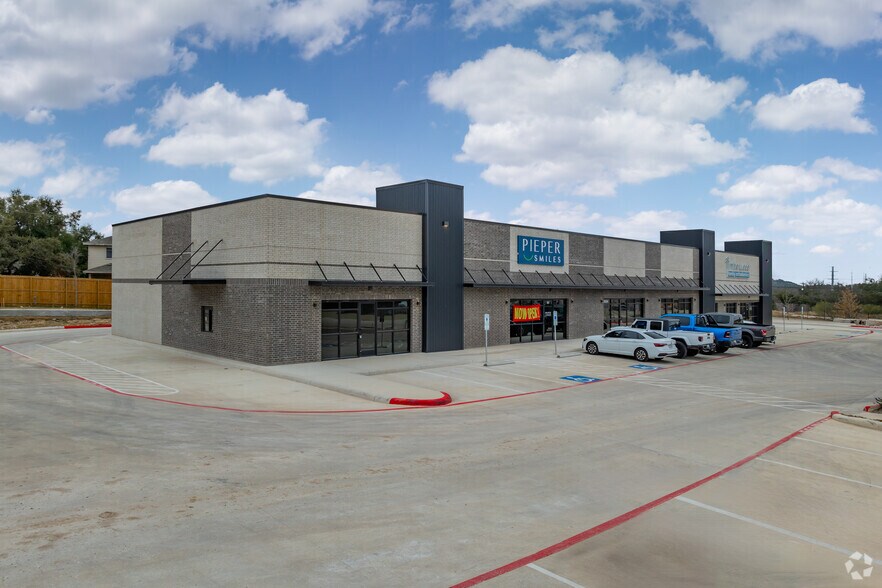 252191 N US HWY 281, San Antonio, TX à louer - Photo principale - Image 1 de 7