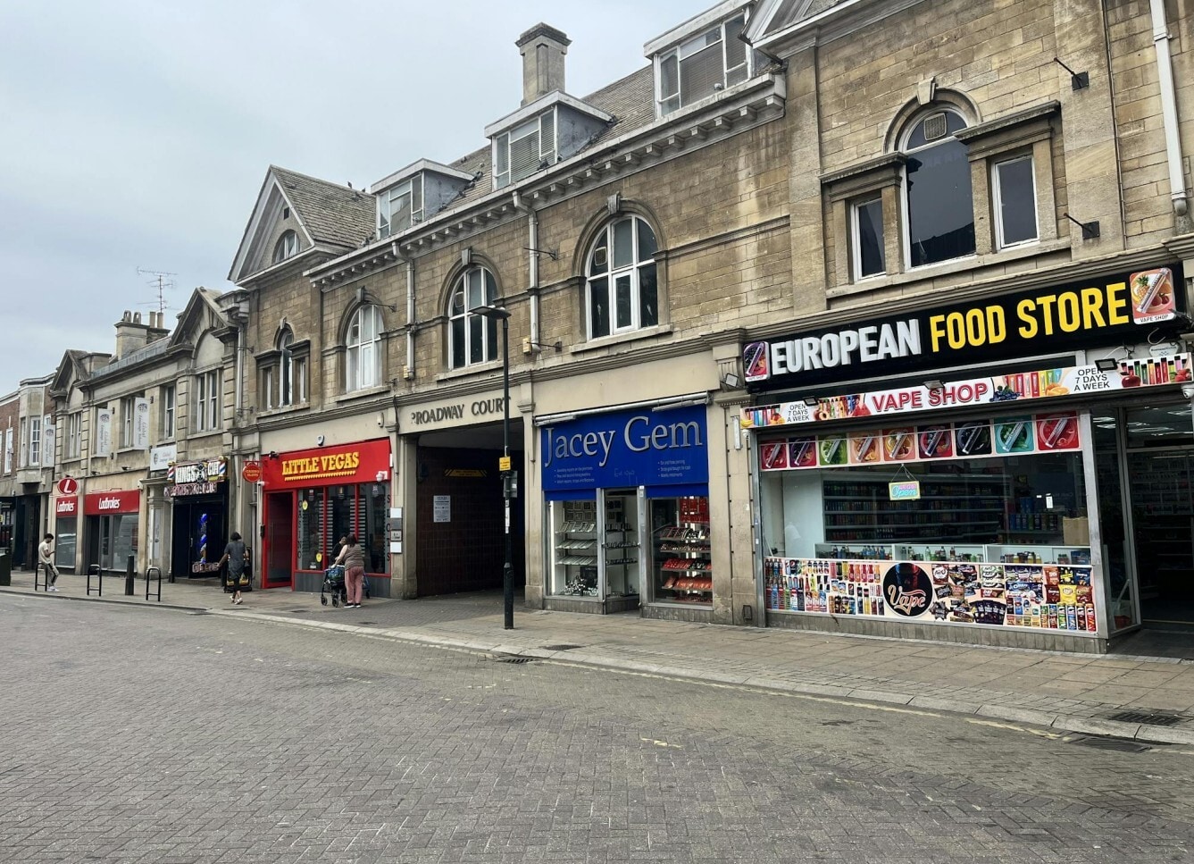 Bureau dans Peterborough à louer Photo principale- Image 1 de 5