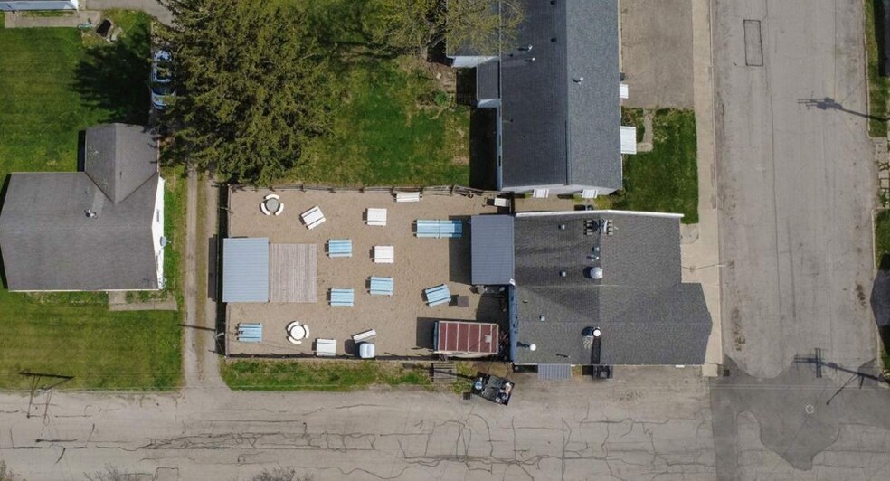 160 Maincross St, Eldorado, OH à vendre - Photo du bâtiment - Image 2 de 23