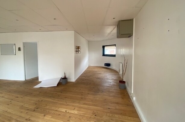 55 Rue Emile Landrin, Boulogne-Billancourt for lease - Interior Photo - Image 3 of 9
