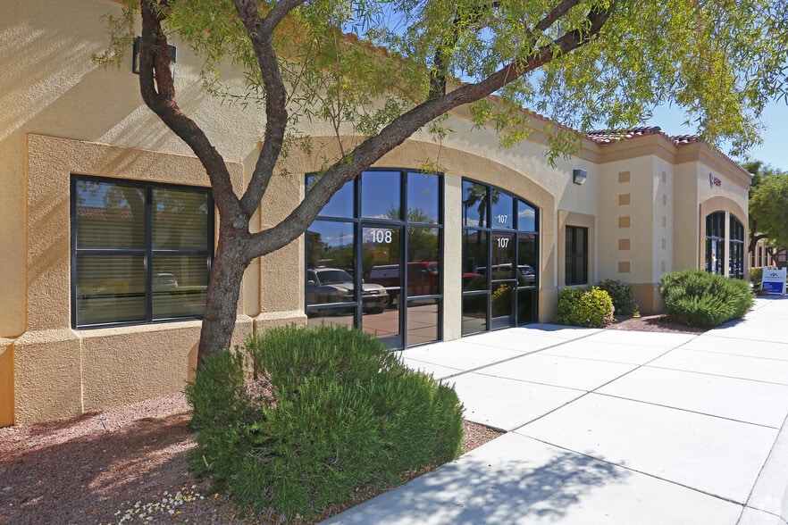 3650 N Rancho Dr, Las Vegas, NV for lease - Building Photo - Image 1 of 7