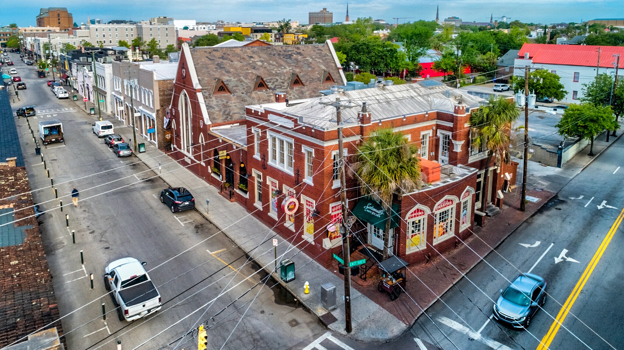 32 N Market St, Charleston, SC à louer Photo principale- Image 1 de 23