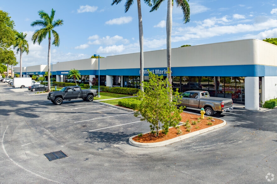 100 N Federal Hwy, Deerfield Beach, FL for lease - Primary Photo - Image 1 of 16