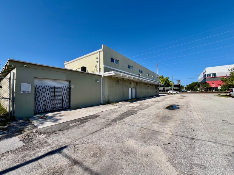 2000 N Dixie Hwy, Hollywood, FL à vendre - Photo du b timent - Image 3 de 22