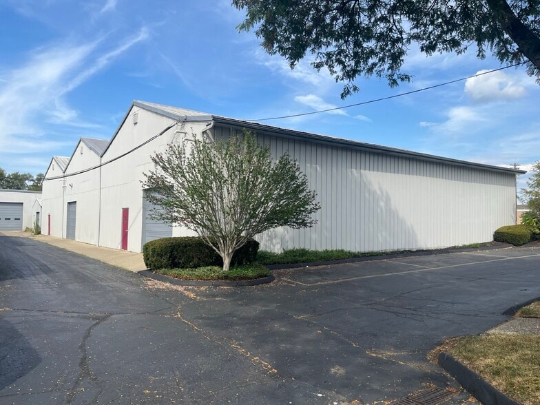 7188 Main St, Newtown, OH for lease - Building Photo - Image 3 of 3