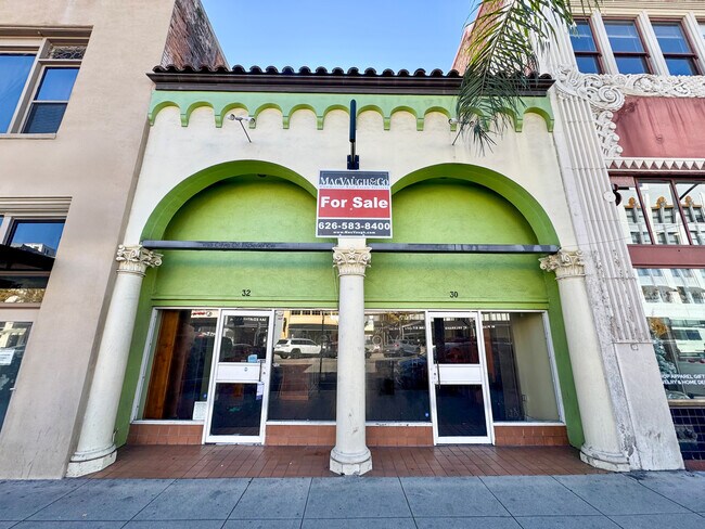 More details for 32 E Colorado Blvd, Pasadena, CA - Retail for Sale