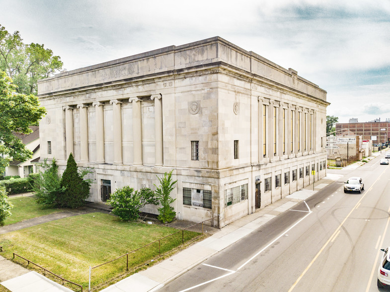 8200 Mack Ave, Detroit, MI à vendre - Photo du bâtiment - Image 2 de 4