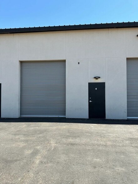 2643 N 36 Ave, Phoenix, AZ à louer - Photo du bâtiment - Image 3 de 13