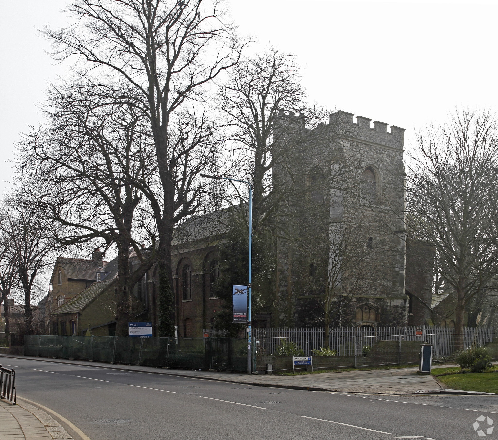 High St, Brentford for lease Primary Photo- Image 1 of 3