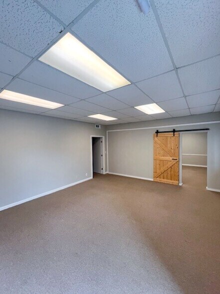 474 Woodycrest Ave, Nashville, TN à louer - Photo du bâtiment - Image 2 de 8